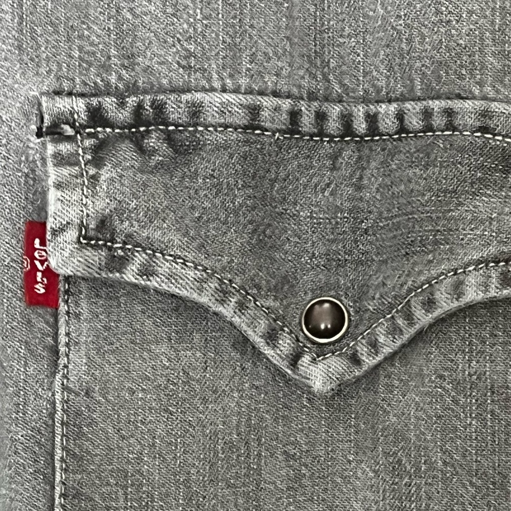 Vintage Levi's Two Horse Men's Gray Denim Western Pearl Snap Shirt, Size S - Picture 3 of 15